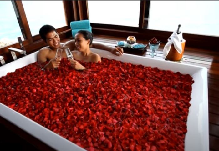 Ipey Home Spa Treatment: Pijat Tradisional Jawa yang Mengobati Badan & Jiwa